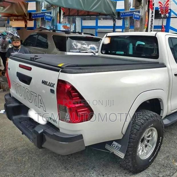 Enhance Your Toyota Hilux With a Premium Roller Shutter Lid