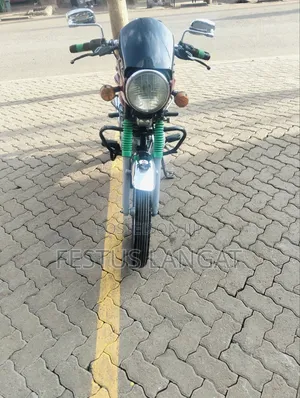Bajaj Boxer BM100ES 2024 Red