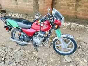 Bajaj Boxer BM100ES 2024 Red