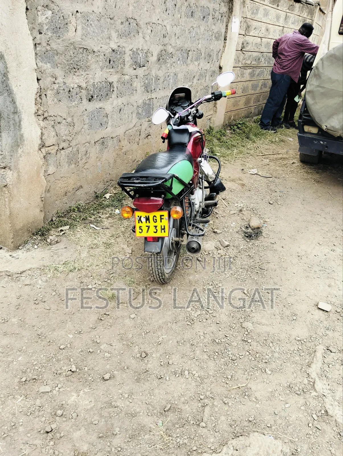 Bajaj Boxer BM100ES 2024 Red