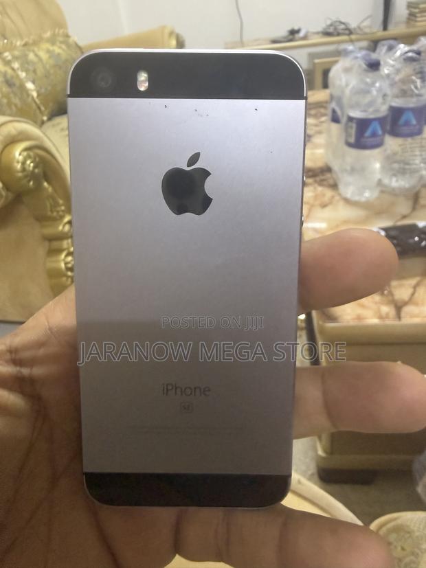 Apple iPhone SE 16 GB Silver - thumbnail 6
