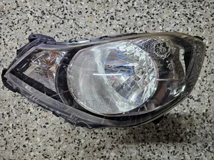 Nissan Wingload Y12 Headlight