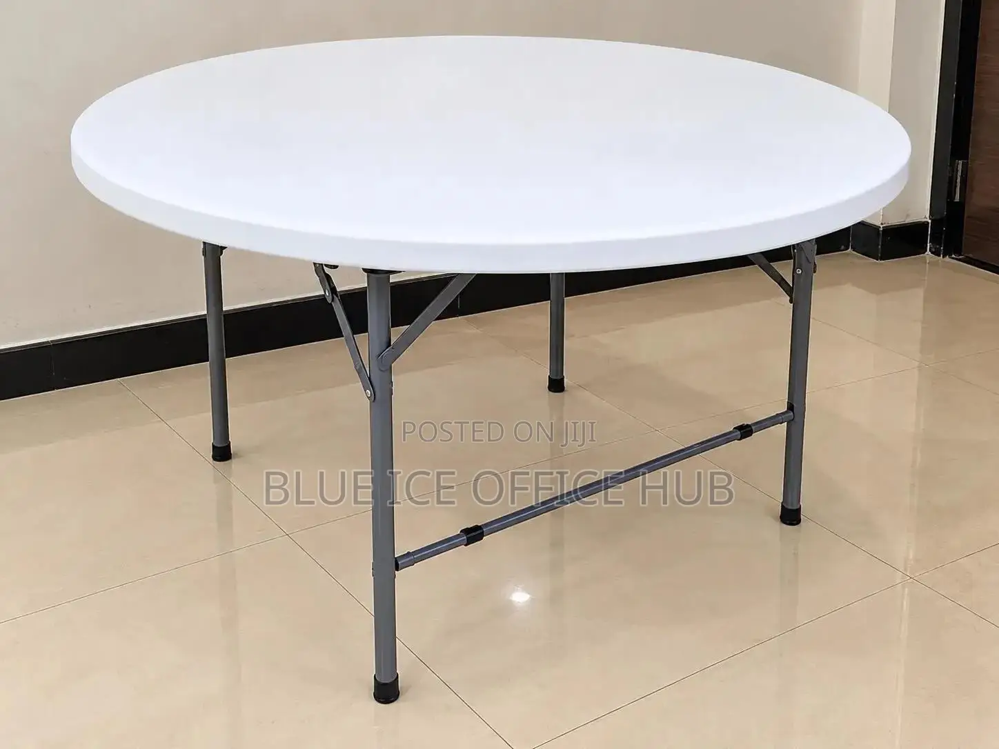 Round Foldable Table