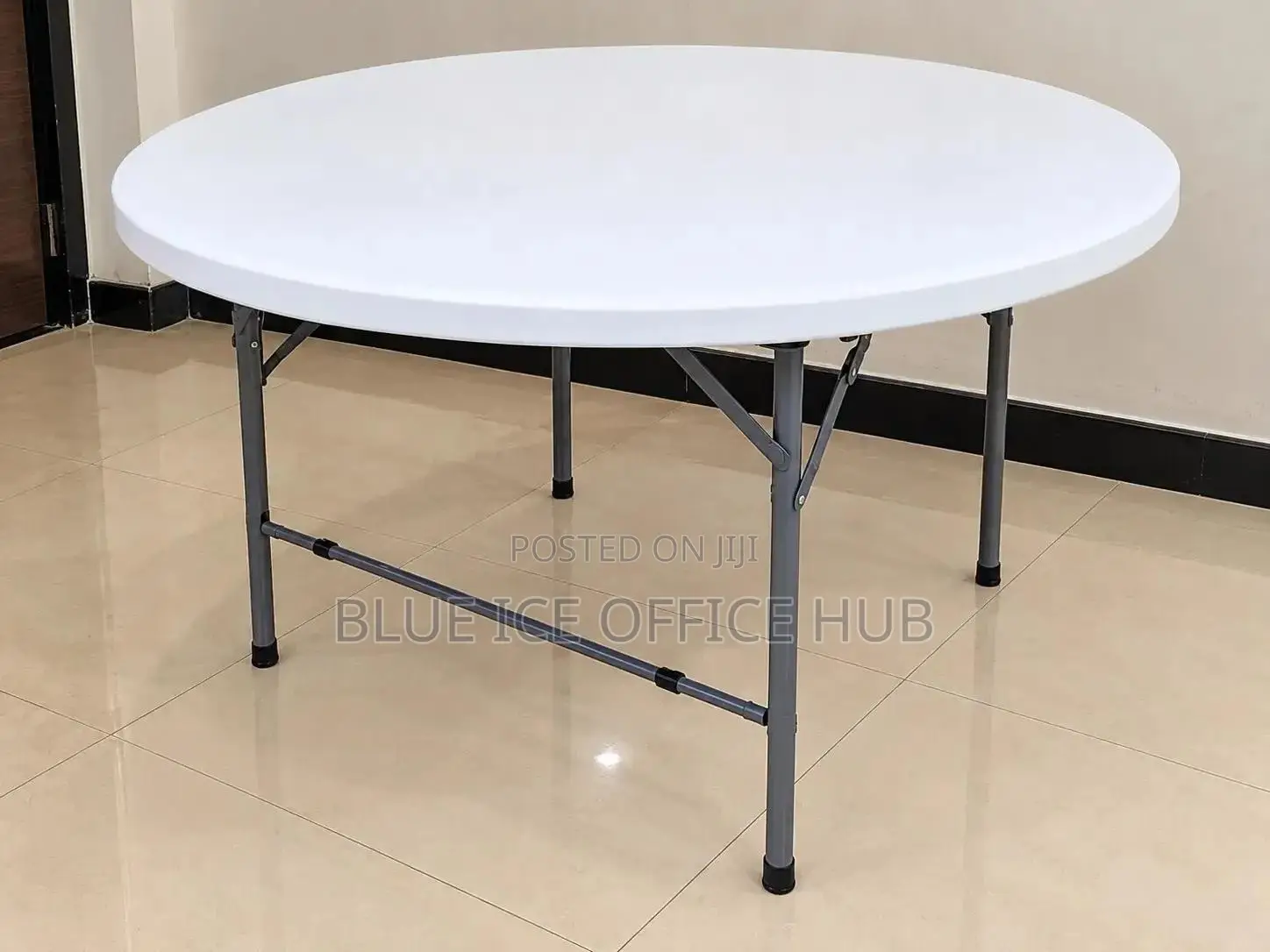Round Foldable Table
