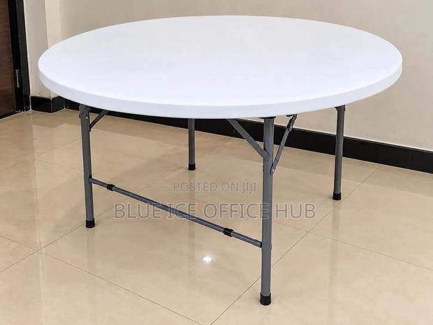 Round Foldable Table - thumbnail 4