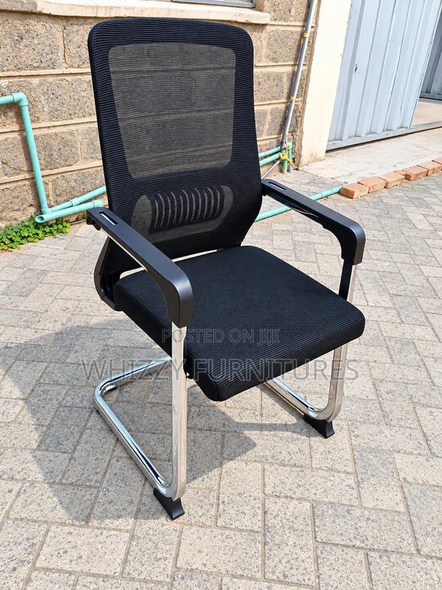 Black Mesh Visitor Chair - main view