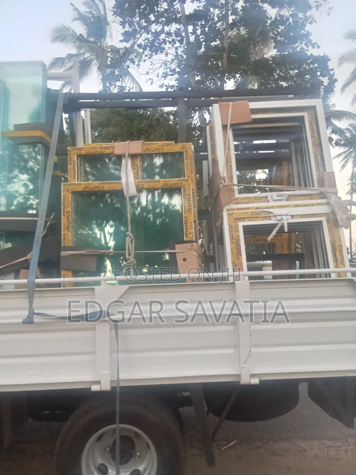 Glass and Aluminium Transportation