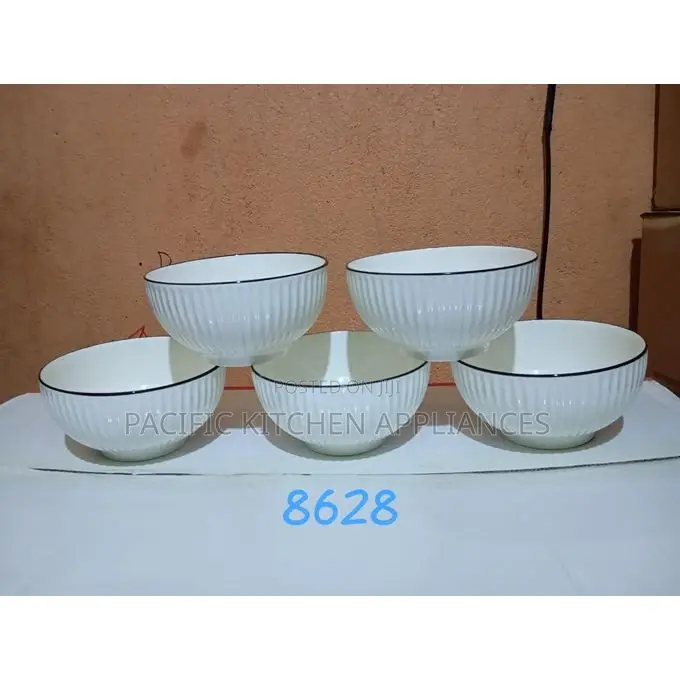Set of 6 White Ceramic Bowls With Black Ring