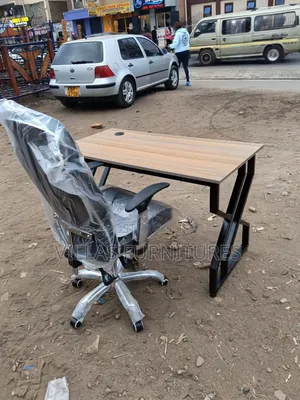 Coibra Top Metallic Study Table and Leather Chair