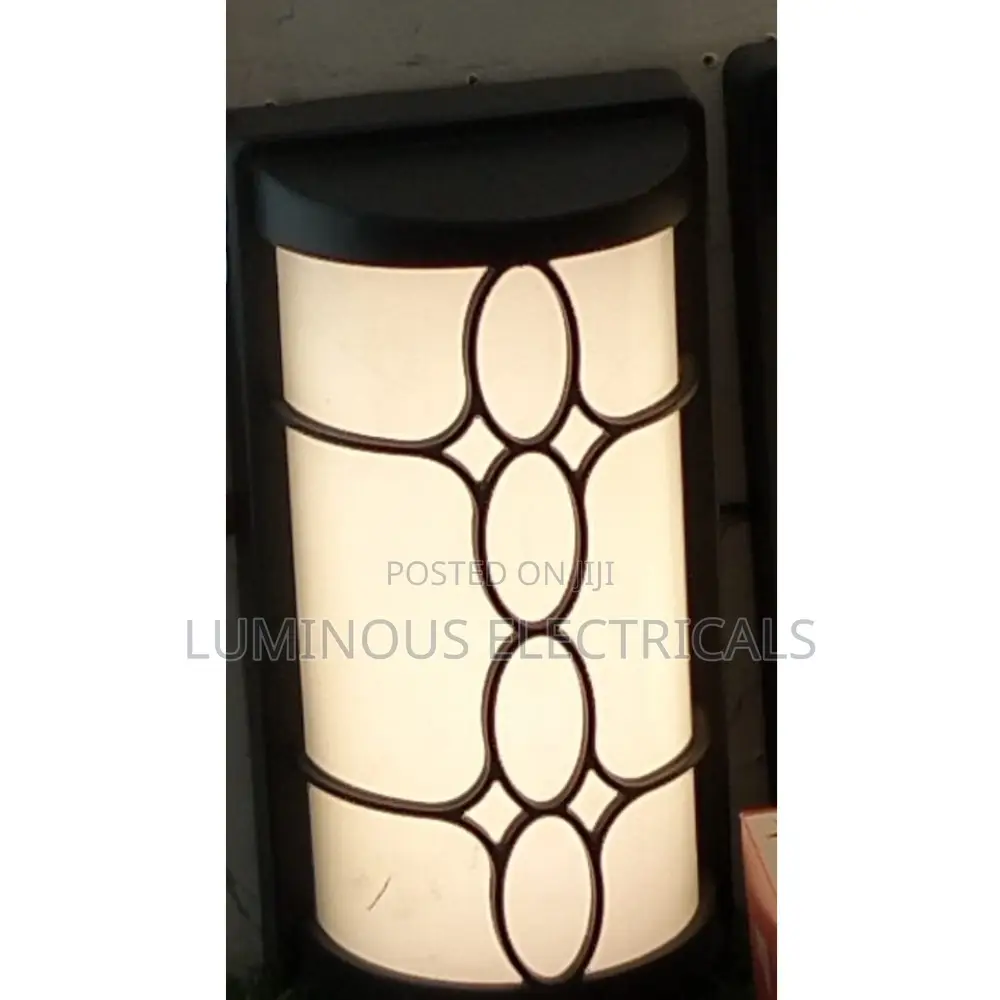 Luxury Waterproof Outdoor Wall Bracket Gate Light