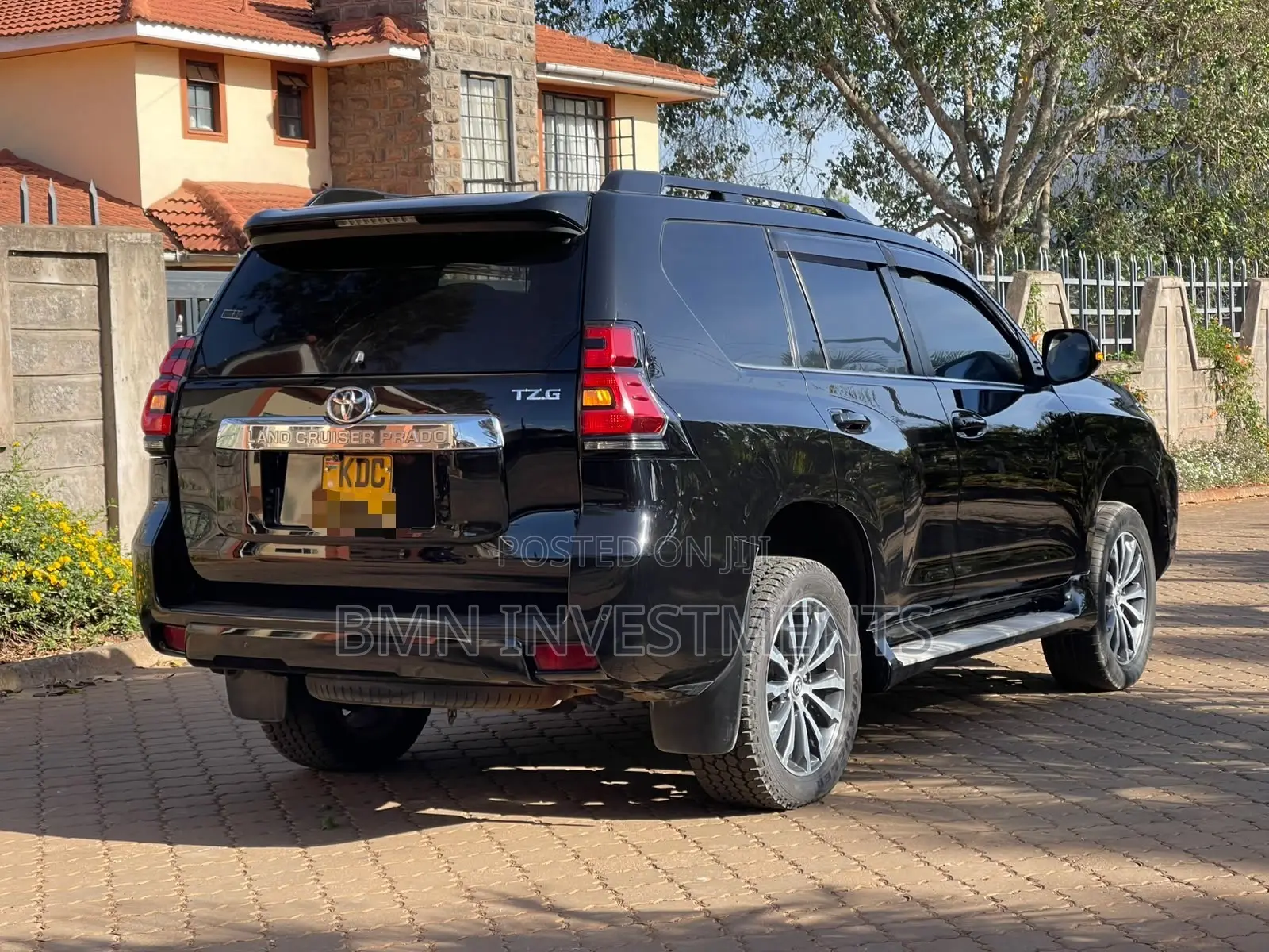 Toyota Land Cruiser Prado 2017 Black