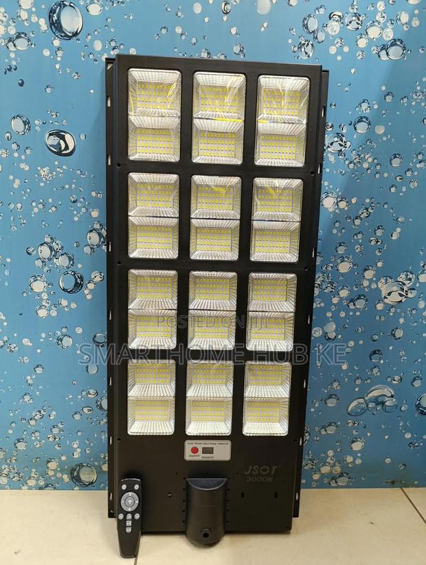 *3000W RL Solar Street Light + Pole - main view