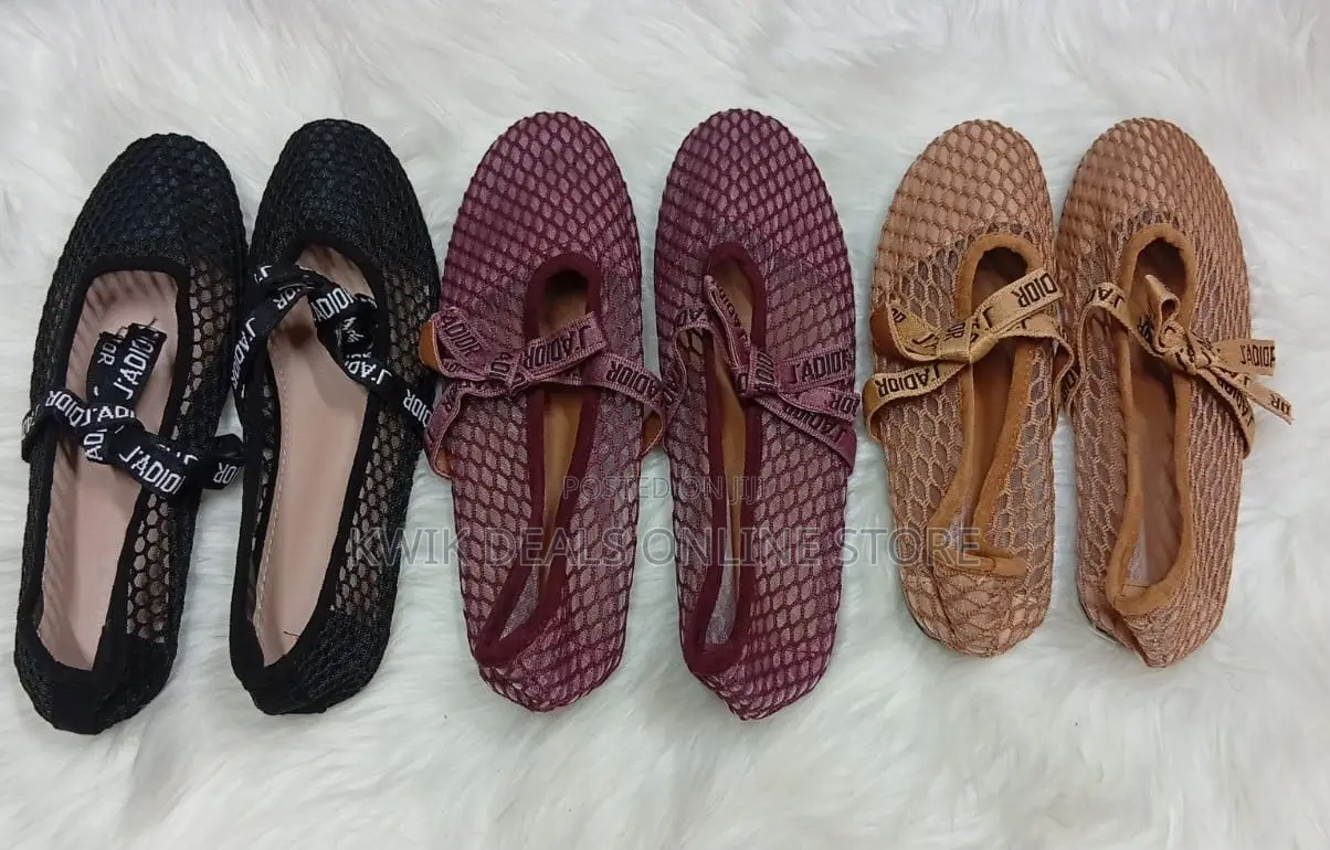 Ladies Flat Shoes