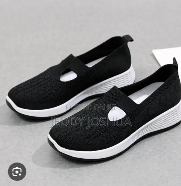 Quality Rubber Shoes for Ladies - thumbnail 2