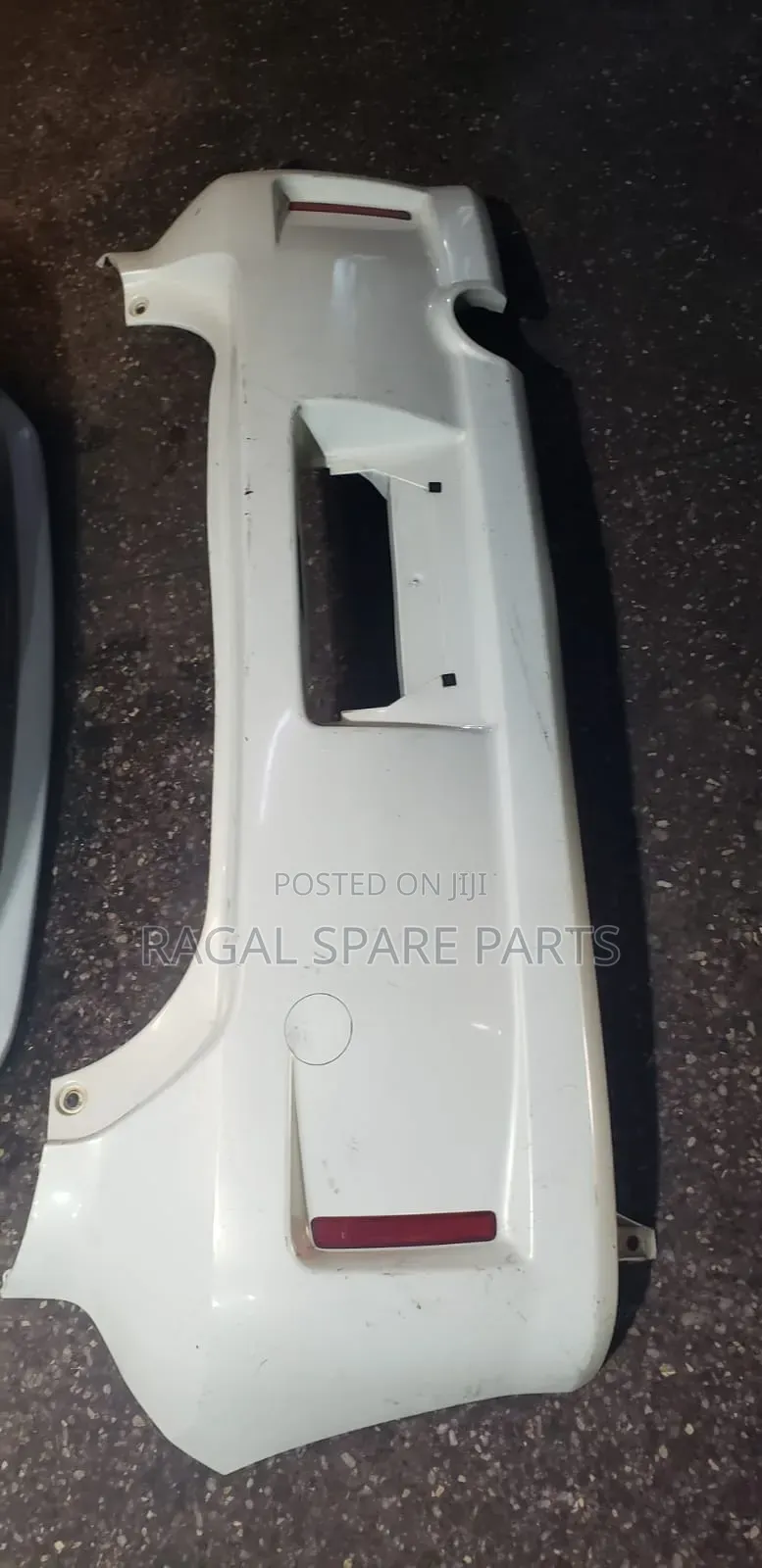 Passo 2005_9 Back Bumper With Reflectors