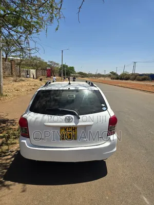 Toyota Corolla Fielder 2009 White