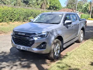 New Isuzu D-MAX 2025 Silver