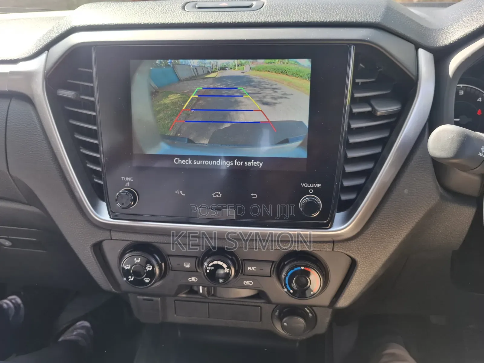 New Isuzu D-MAX 2025 Silver