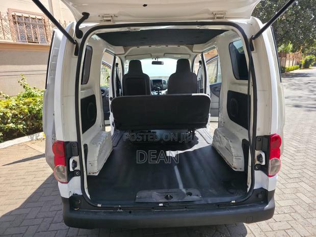 Nissan NV200 2012 White - thumbnail 10