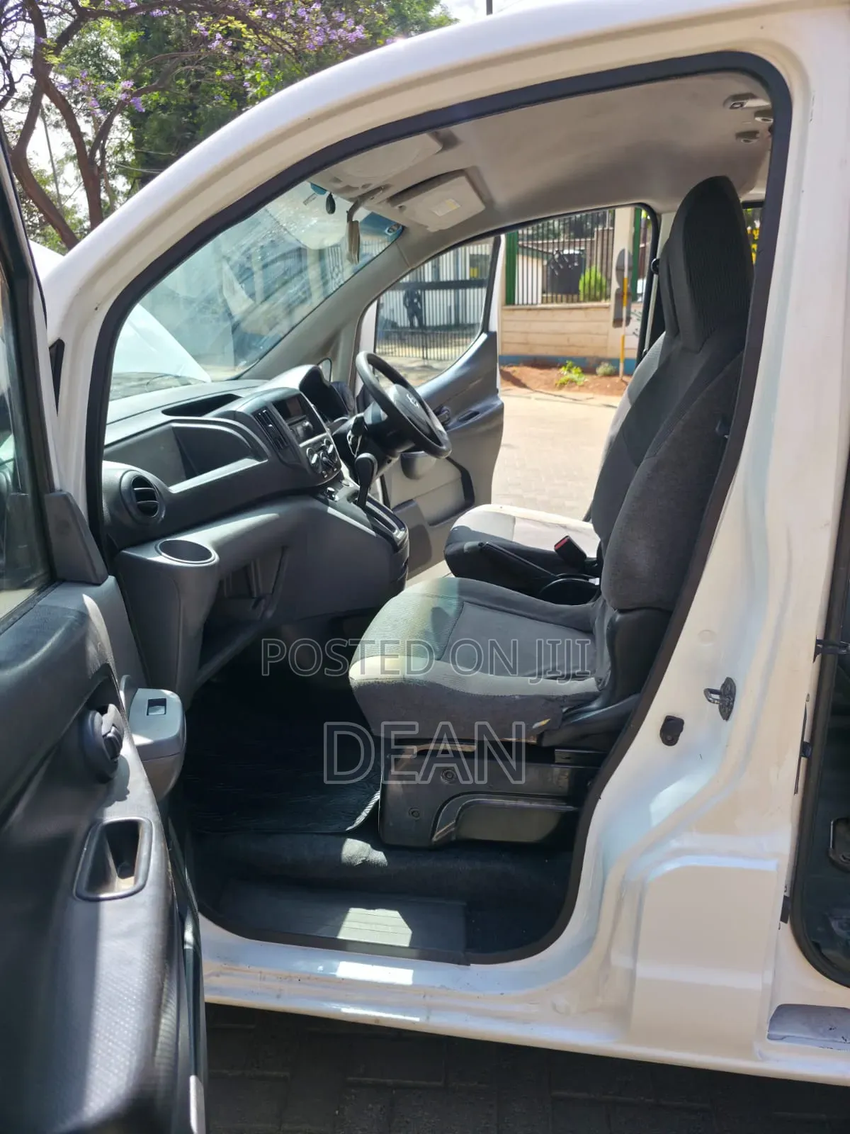 Nissan NV200 2012 White
