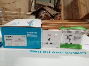 Reki Universal Screwless Single Socket