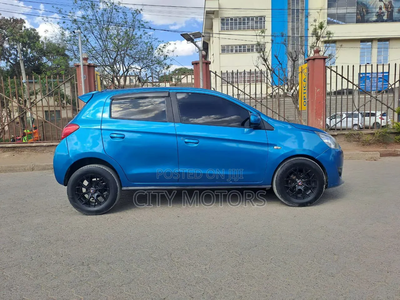 Mitsubishi Mirage DE 4dr Hatchback (1.2L 3cyl 5M) 2014 Blue