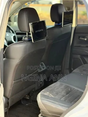 Mitsubishi Outlander 2019 White