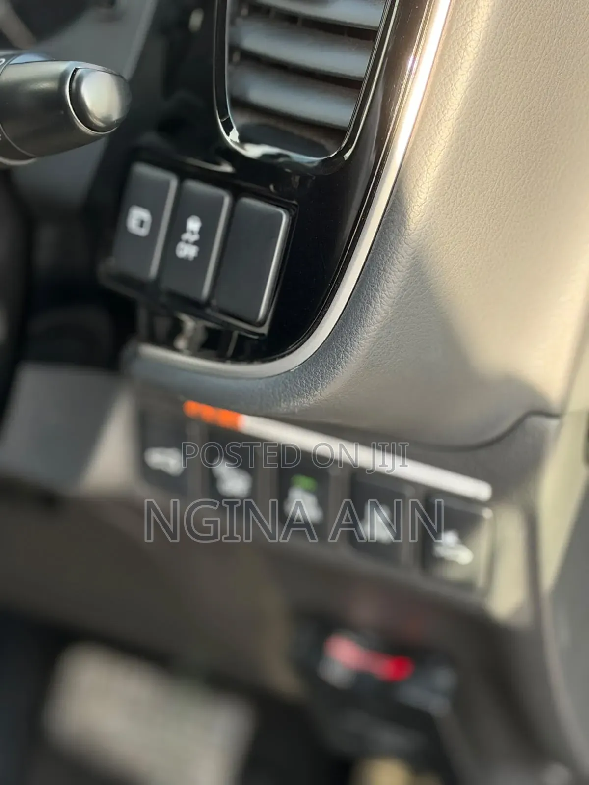 Mitsubishi Outlander 2019 White