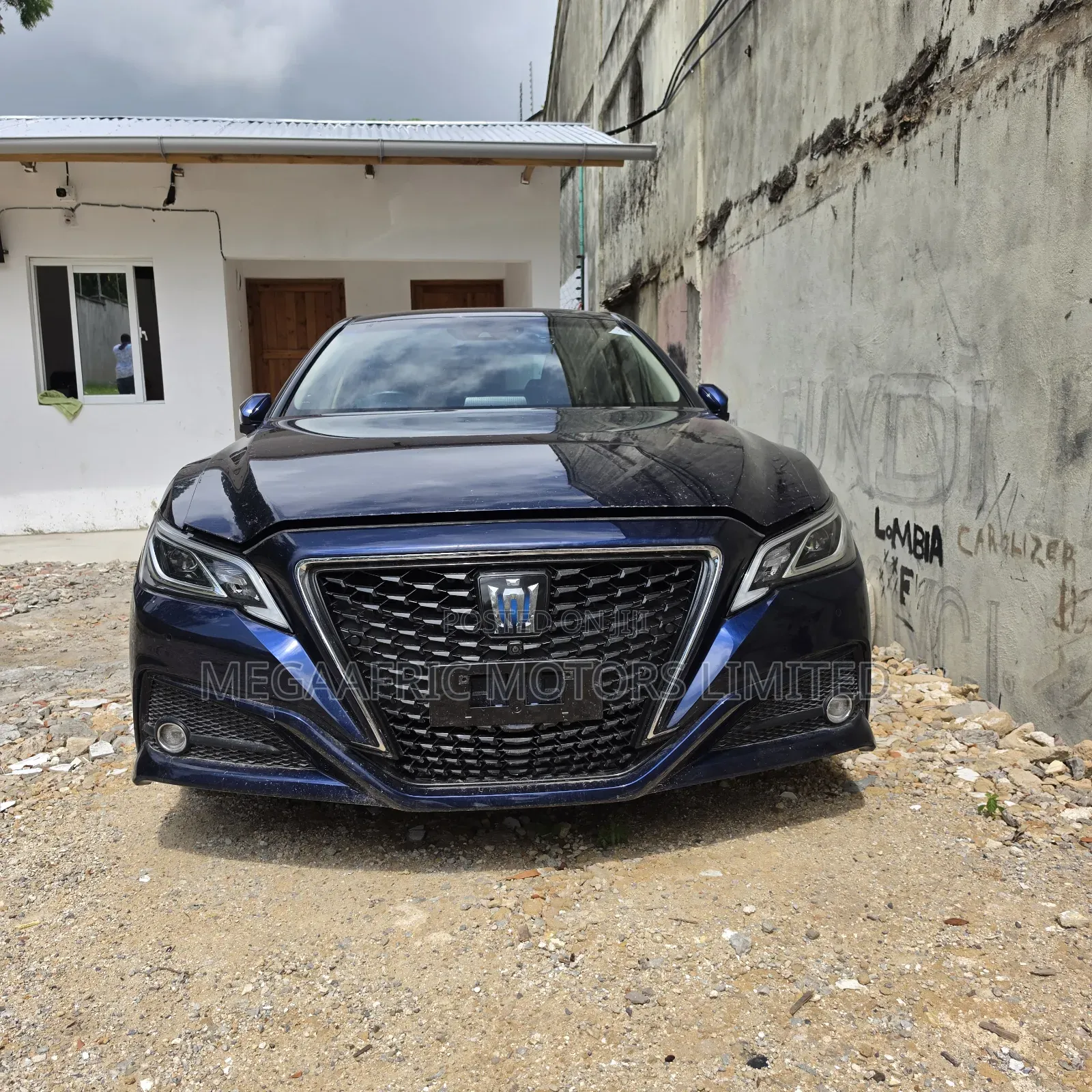 Toyota Crown 2019 Blue