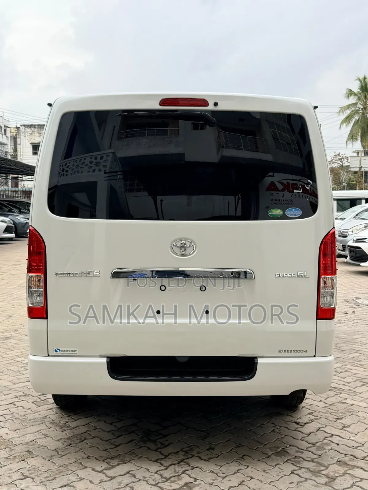 Toyota HiAce 2020 Silver