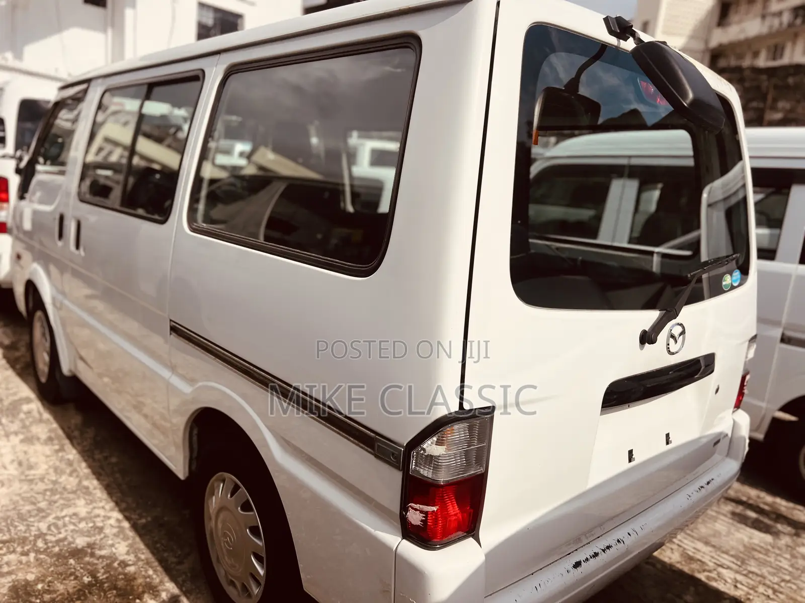 Mazda B 2019 White