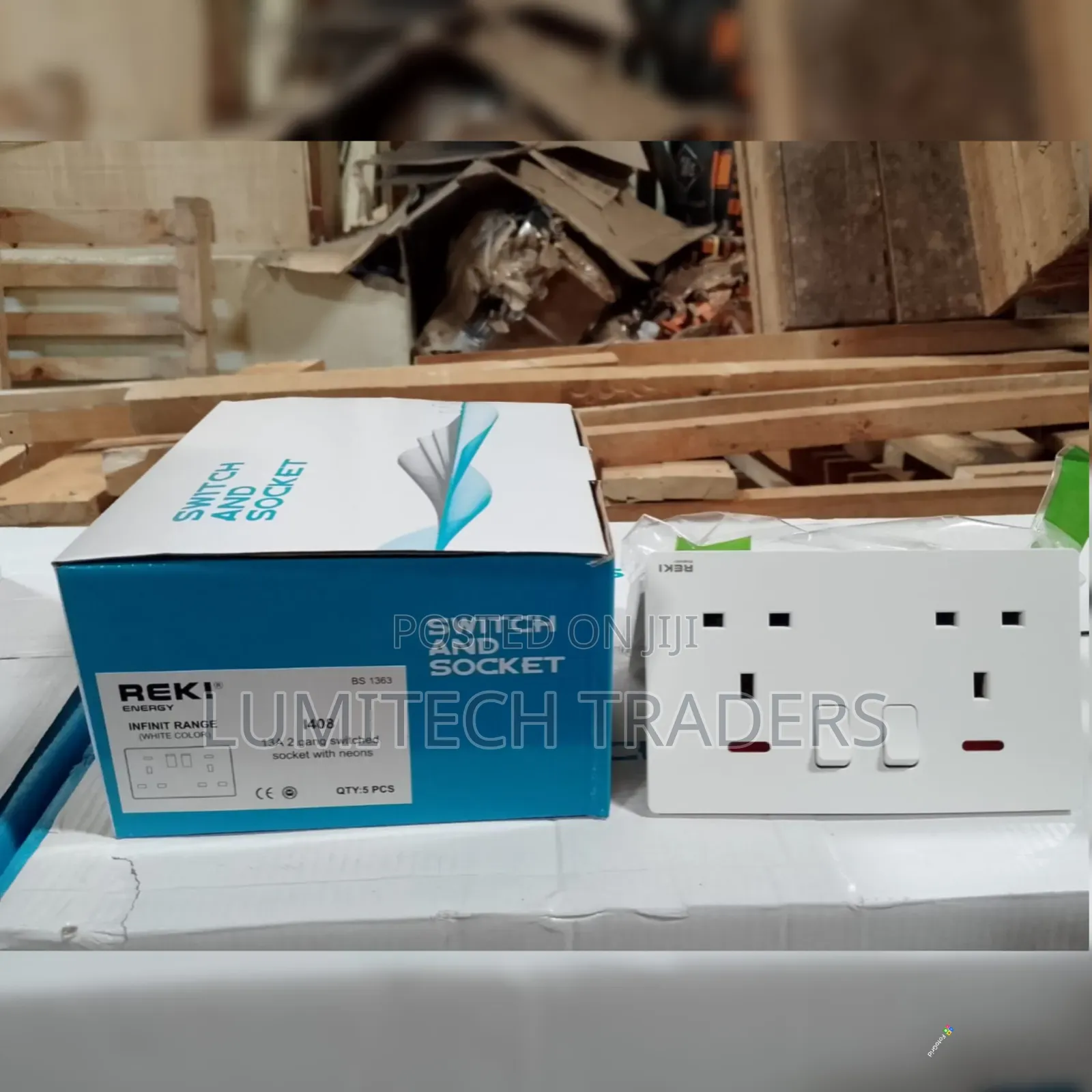 Reki Screwless Twin Socket