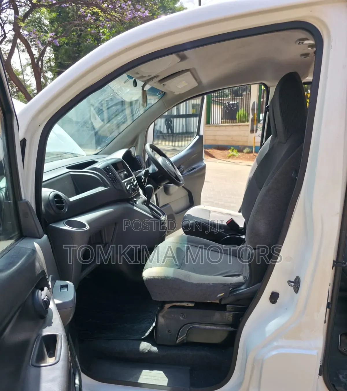 Nissan NV200 2012 White