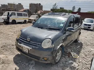 Toyota Sienta 1.5 AWD 2010 Gray