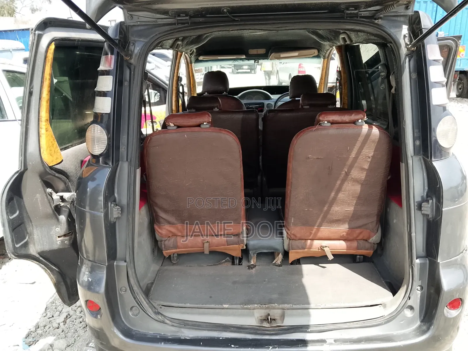 Toyota Sienta 1.5 AWD 2010 Gray