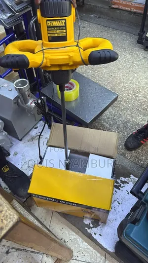 Dewalt Paint Mixer/Electric Dewalt Hand Mixer 1400w