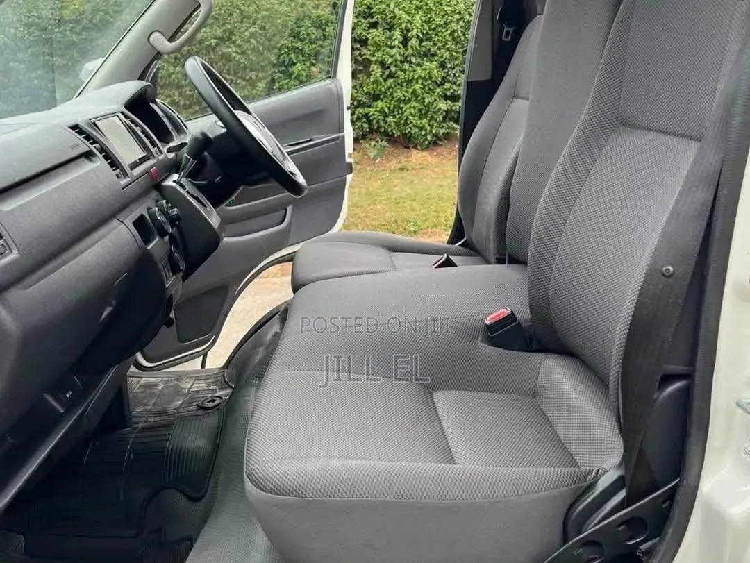 Toyota HiAce 2020 White