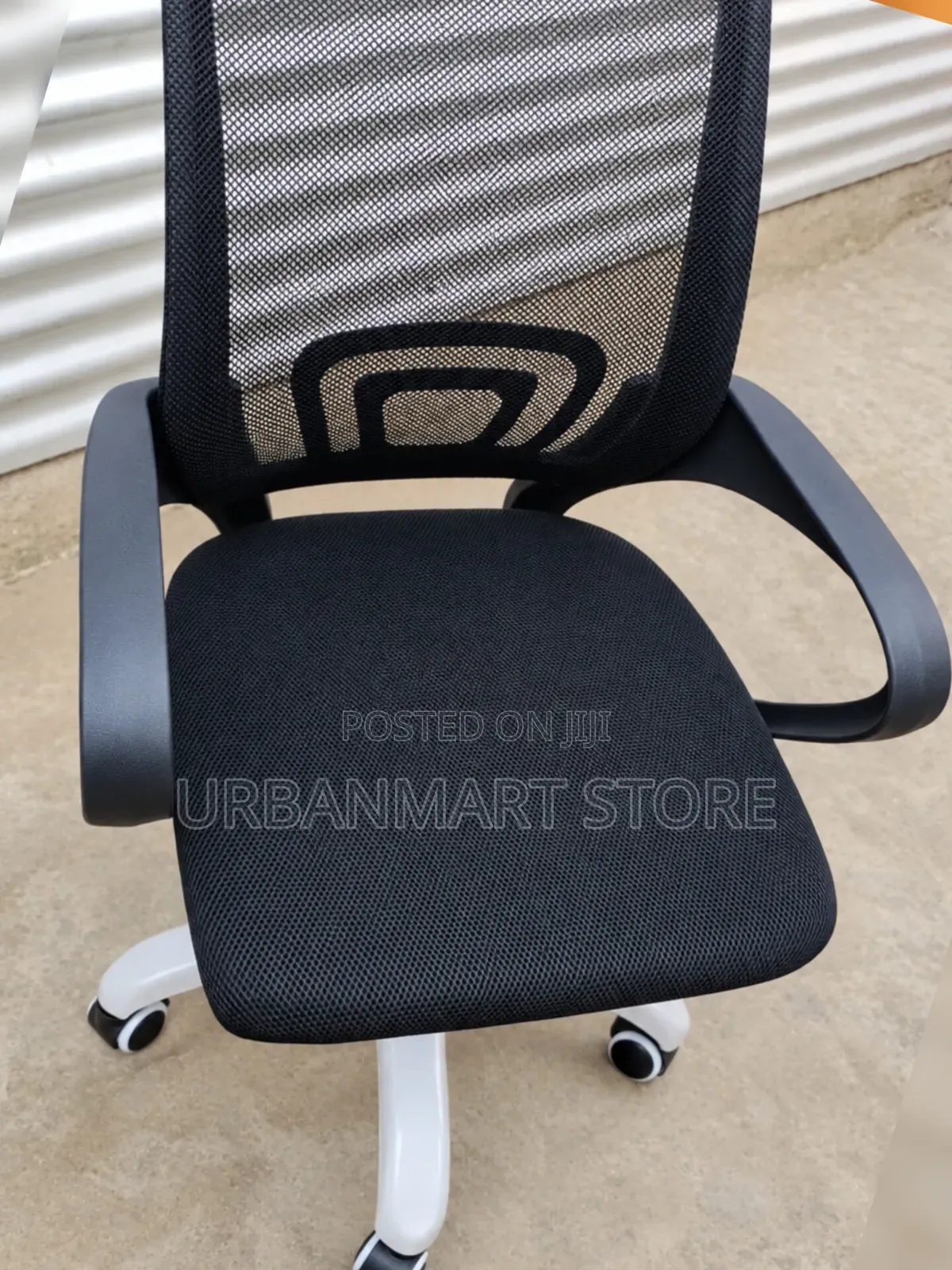 Adjustable Secretariat Chair With 360° Swivel Function