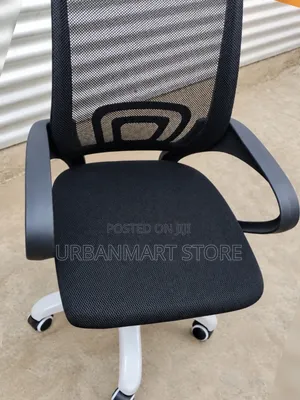 Adjustable Secretariat Chair With 360° Swivel Function