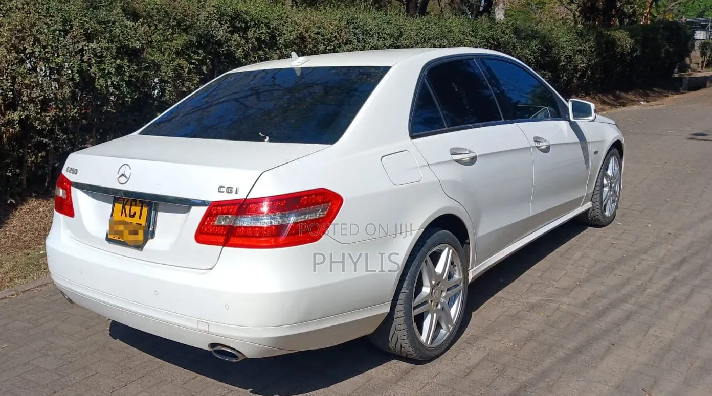 Mercedes-Benz E250 2011 White