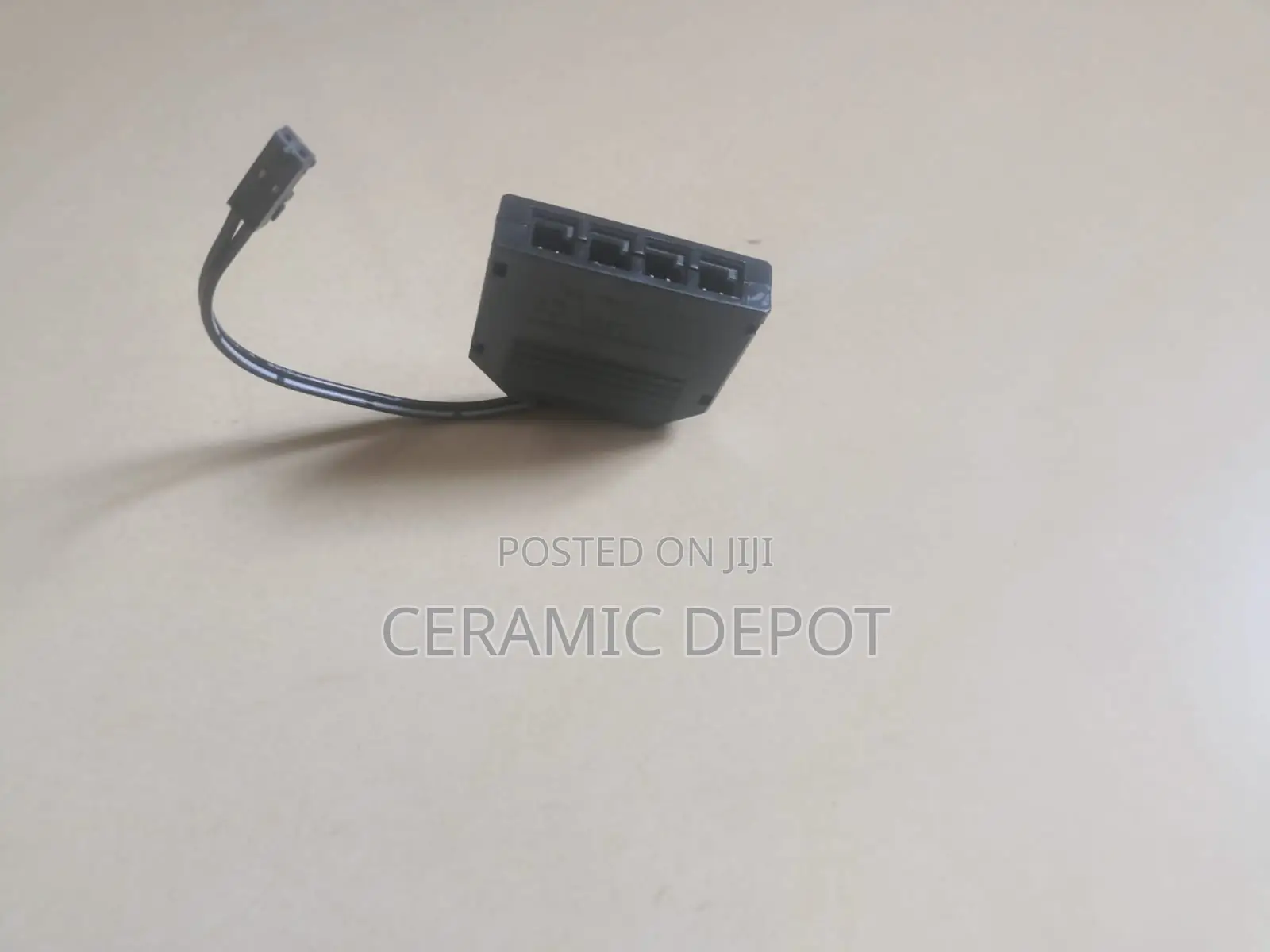 4 Output Junction Box 36w -12v .WF-JB-10-124