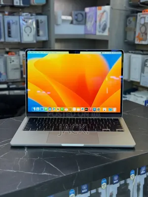 Laptop Apple MacBook Air 2022 M2 16GB Apple M2 SSD 256GB