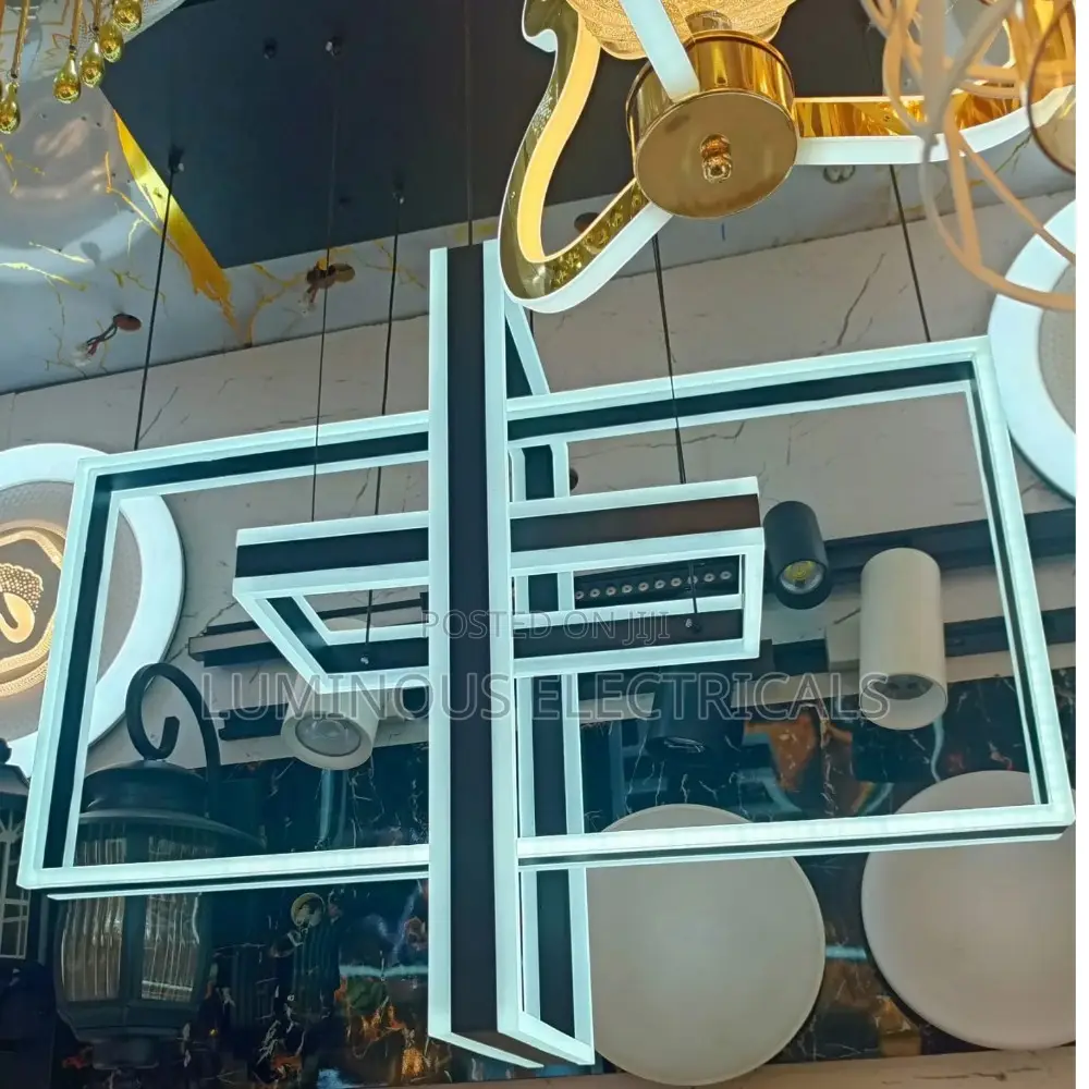 High-End Interlocking Rectangular LED Ceiling Bracket Lamp
