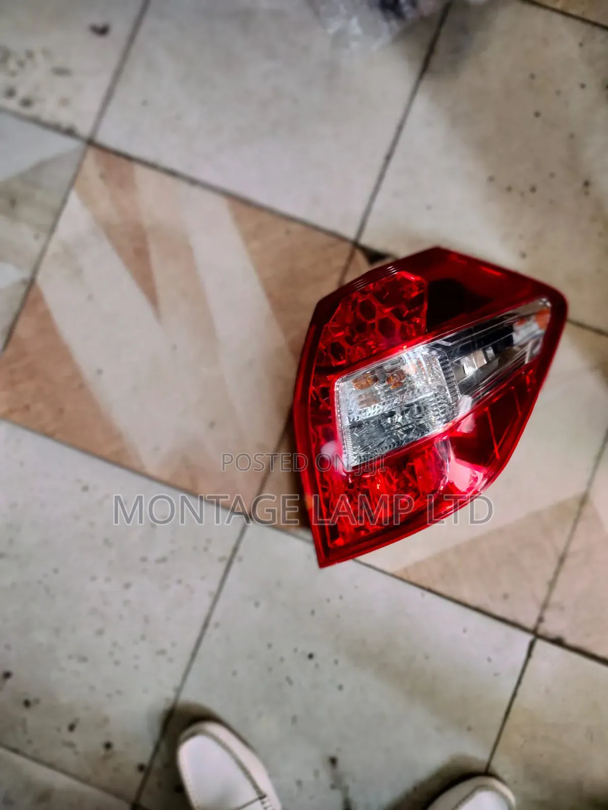 Honda Fit Shuttle 2012 Tail Light