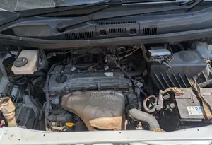 Toyota Noah 2006 White