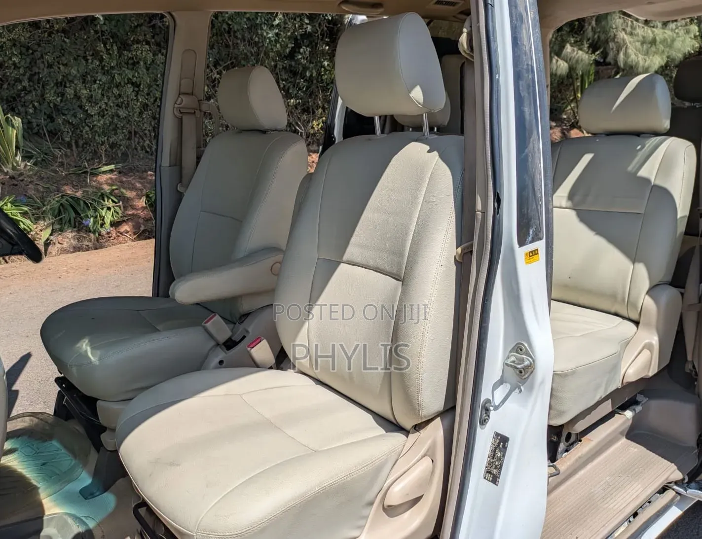 Toyota Noah 2006 White