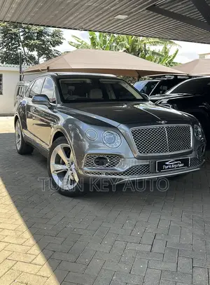 Bentley Bentayga W12 AWD 2017 Gray
