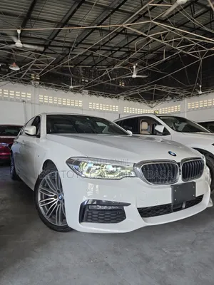 BMW 320i 2018 White