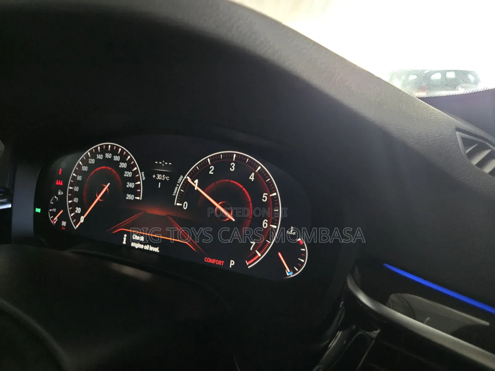 BMW 320i 2018 White