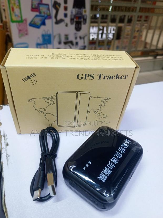 P7 Mini 4G Vehicle Tracker With Rechargeable Battery - thumbnail 2